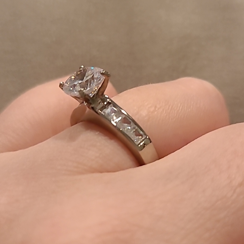 Cubic zirconia stainless steel classic engagement ring - Picture 2 of 9